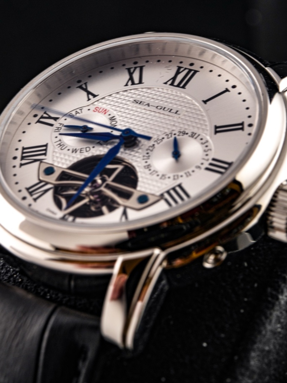 Seagull Watch | Flywheel Multifunctional Business Watch 42mm - Picture 6 of 14